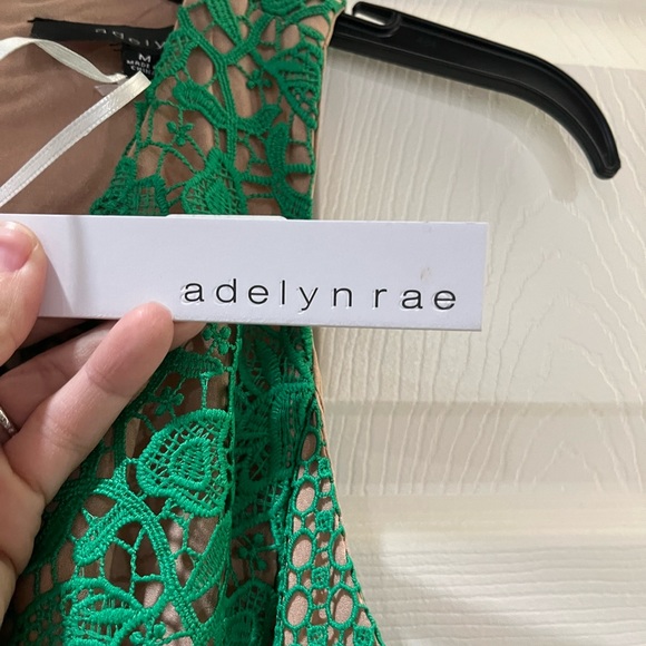 Adelyn Rae Shift Dress - Picture 6 of 7